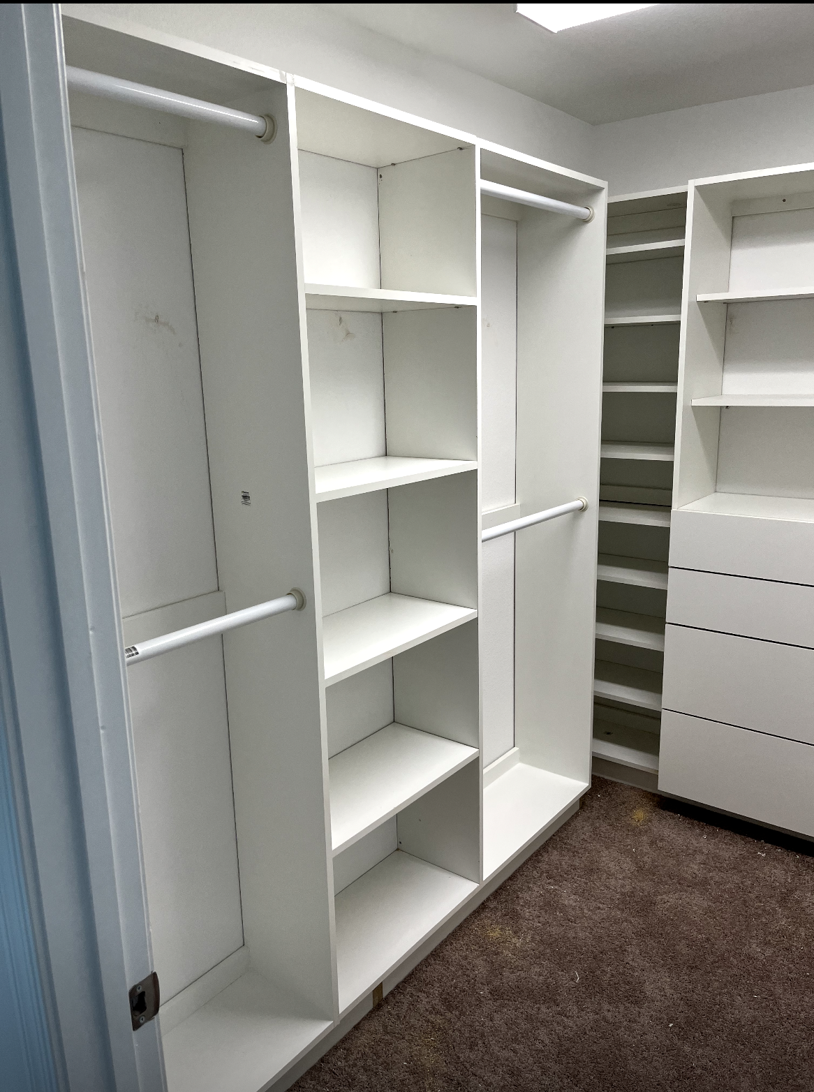 Medium Walk In Closet